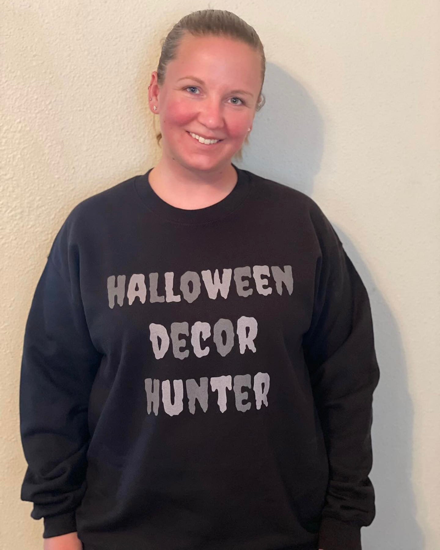 Halloween Decor Hunter Crewneck